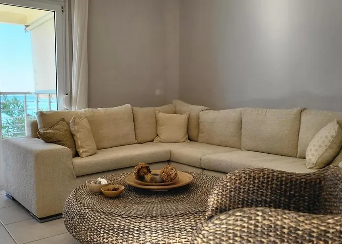 公寓 Evita Maisonette, Elegant Beachfront Apt, *