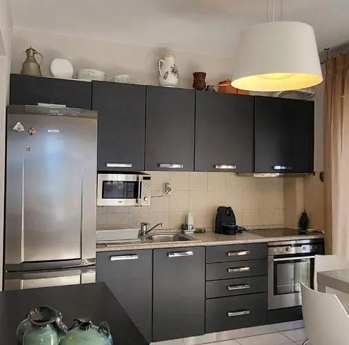 Evita Maisonette, Elegant Beachfront Apt, *