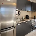 Apartamento Evita Maisonette, Elegant Beachfront Apt, *