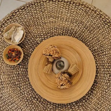 Evita Maisonette, Elegant Beachfront Apt, * Polychrono