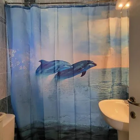 Evita Maisonette, Elegant Beachfront Apt, Apartamento *