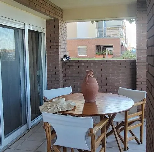 아파트 Evita Maisonette, Elegant Beachfront Apt, *