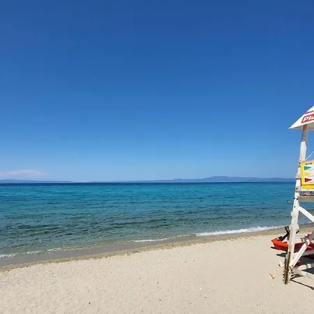 Appartement Evita Maisonette, Elegant Beachfront Apt, *