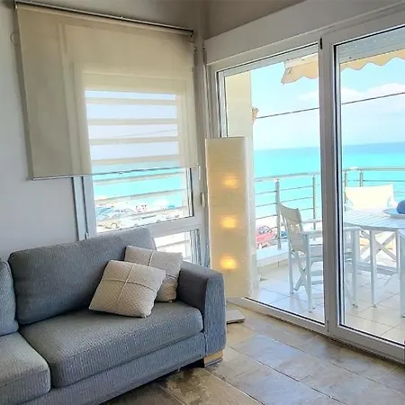 Appartement Evita Maisonette, Elegant Beachfront Apt, Polychrono