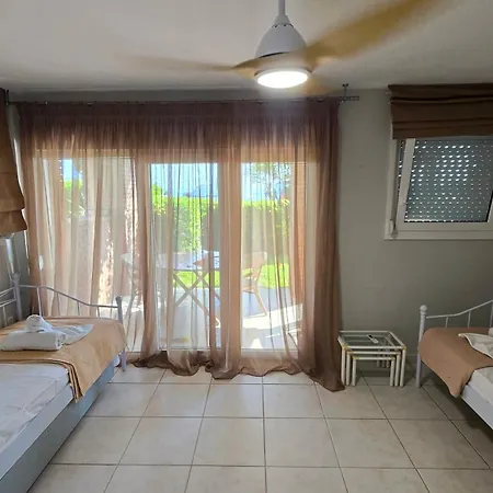 Appartement Evita Maisonette, Elegant Beachfront Apt, Polychrono